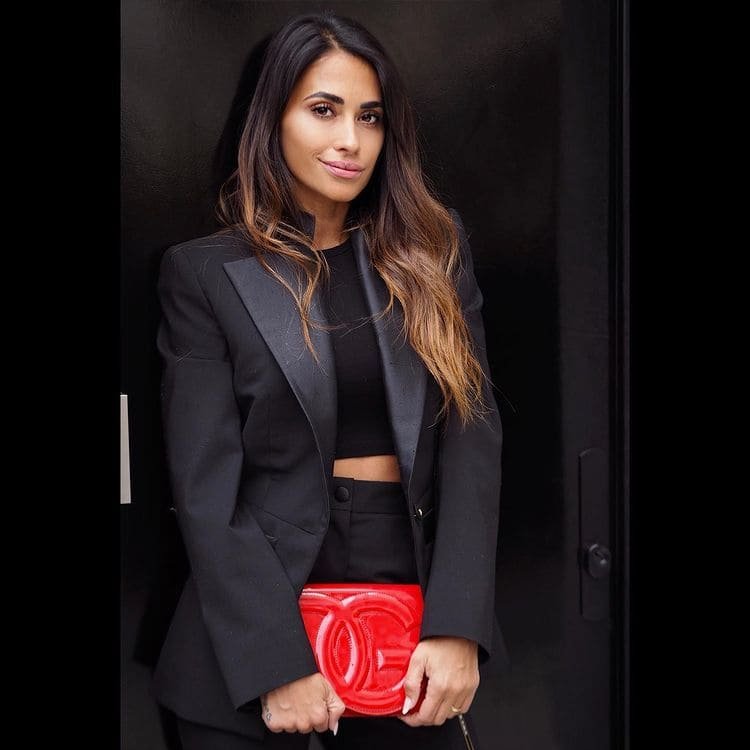 Antonela Roccuzzo Her Charity Work Giving Back To The Community - b63ofgf