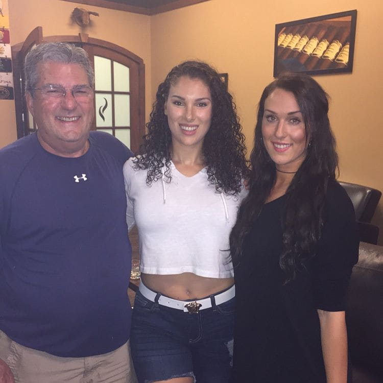 Kristina Santa Bio, Wiki, Boyfriend, Height & Net Worth - Biography on